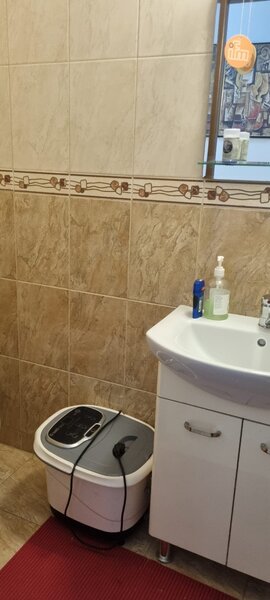 Bucur Obor, 2 minute metrou